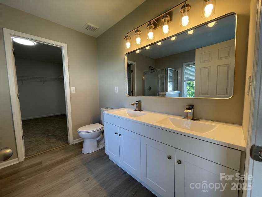 107 Ameena Chase Trail, Mooresville, NC 28117.  MLS# CAR4272188, YatesRealty ID 24396. 