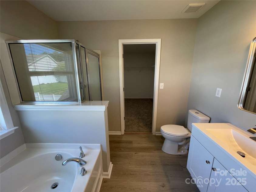 107 Ameena Chase Trail, Mooresville, NC 28117.  MLS# CAR4272188, YatesRealty ID 24396. 