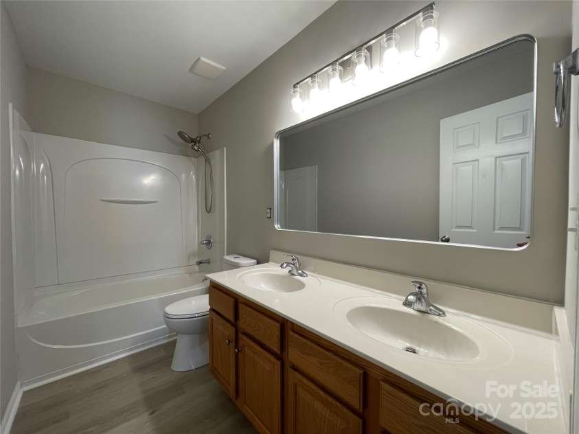 107 Ameena Chase Trail, Mooresville, NC 28117.  MLS# CAR4272188, YatesRealty ID 24396. 