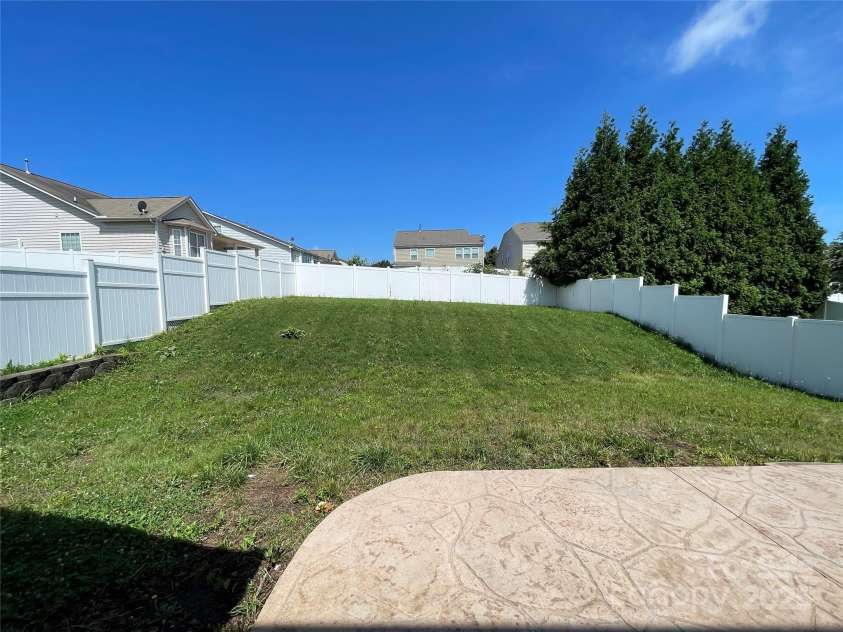 107 Ameena Chase Trail, Mooresville, NC 28117.  MLS# CAR4272188, YatesRealty ID 24396. 