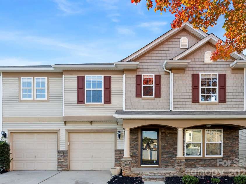 107 Ameena Chase Trail, Mooresville, NC 28117.  MLS# CAR4320329, YatesRealty ID 24396. 