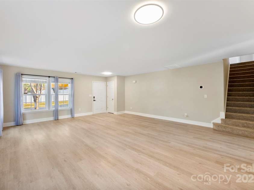 107 Ameena Chase Trail, Mooresville, NC 28117.  MLS# CAR4320329, YatesRealty ID 24396. 