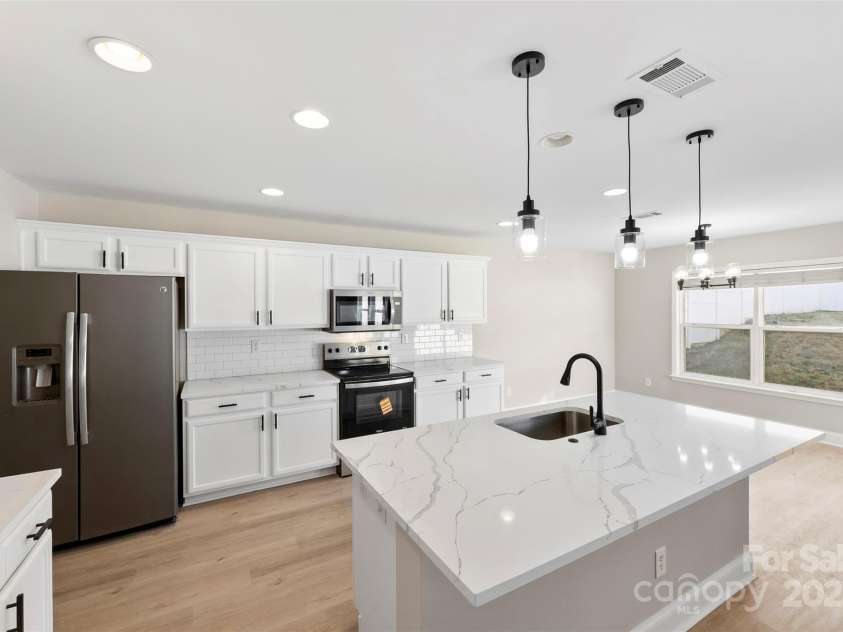 107 Ameena Chase Trail, Mooresville, NC 28117.  MLS# CAR4320329, YatesRealty ID 24396. 