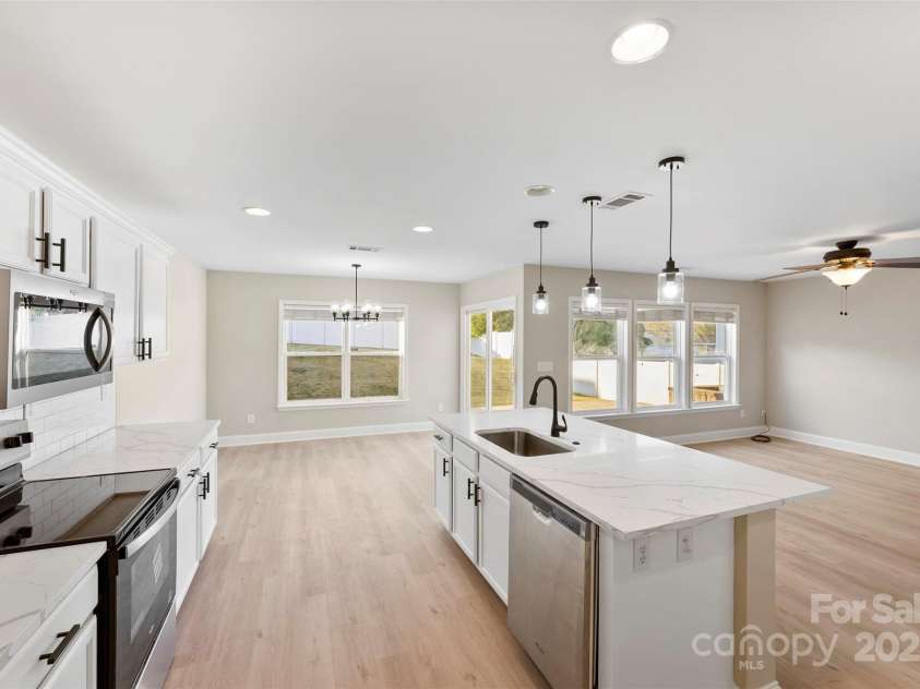 107 Ameena Chase Trail, Mooresville, NC 28117.  MLS# CAR4320329, YatesRealty ID 24396. 