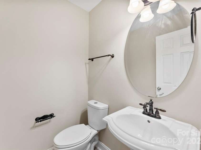 107 Ameena Chase Trail, Mooresville, NC 28117.  MLS# CAR4320329, YatesRealty ID 24396. 