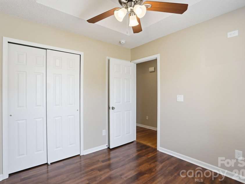 957 Anchor Way, Kannapolis, NC 28083.  MLS# CAR4378309, YatesRealty ID 24396. 