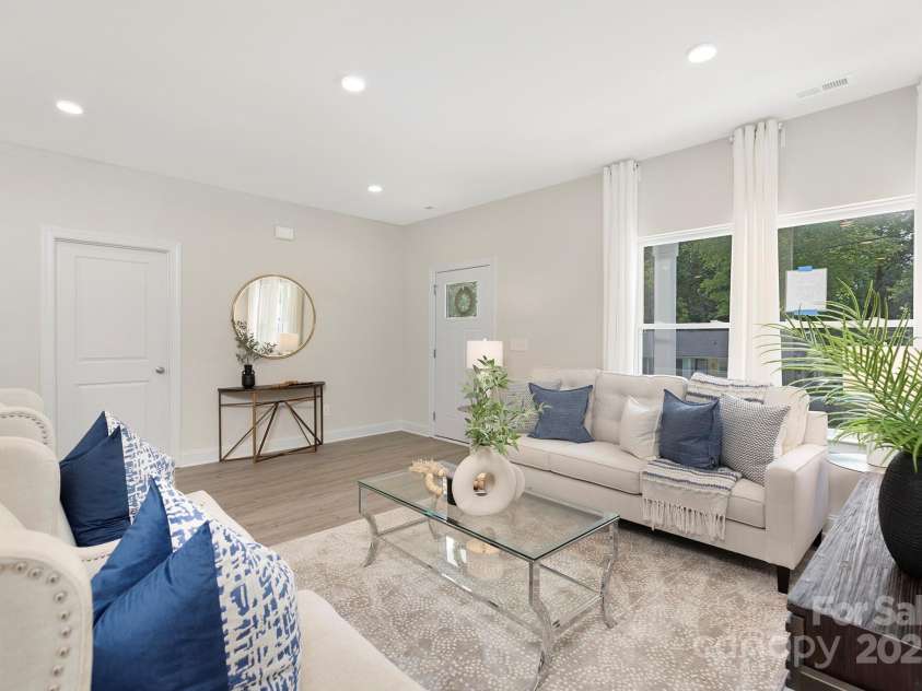 212 Queens Court, Gastonia, NC 28052.  MLS# CAR4264756, YatesRealty ID 24397. 