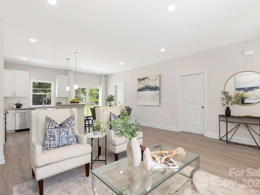 212 Queens Court, Gastonia, NC 28052.  MLS# CAR4264756, YatesRealty ID 24397. 