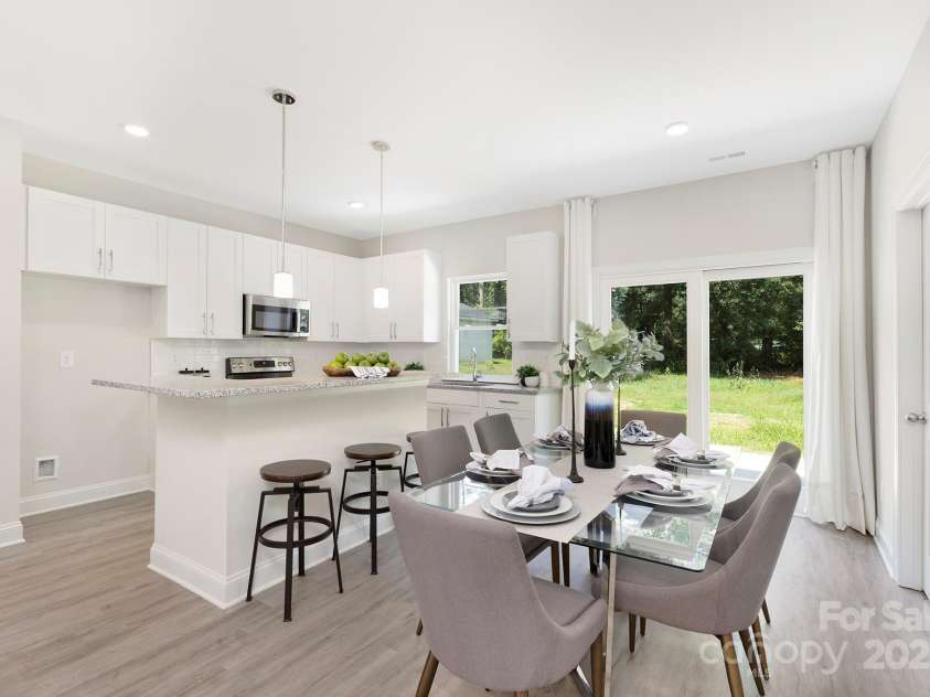 212 Queens Court, Gastonia, NC 28052.  MLS# CAR4264756, YatesRealty ID 24397. 