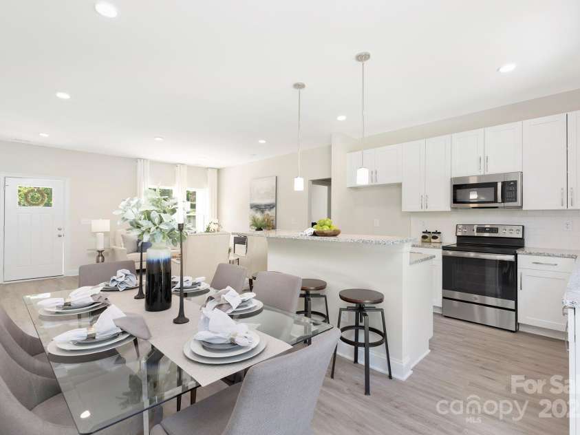 212 Queens Court, Gastonia, NC 28052.  MLS# CAR4264756, YatesRealty ID 24397. 