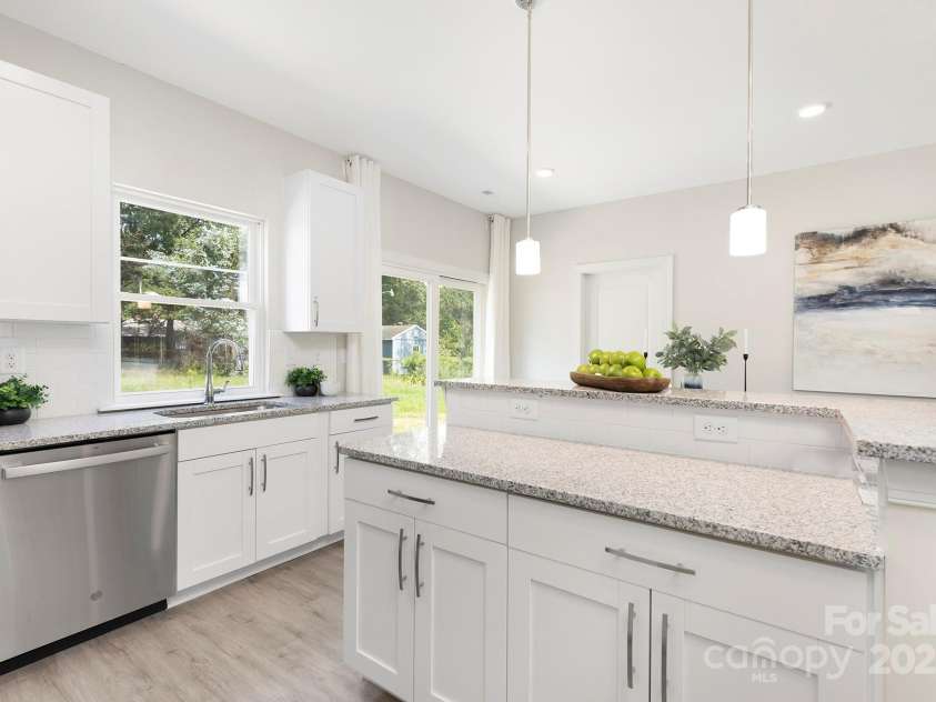 212 Queens Court, Gastonia, NC 28052.  MLS# CAR4264756, YatesRealty ID 24397. 