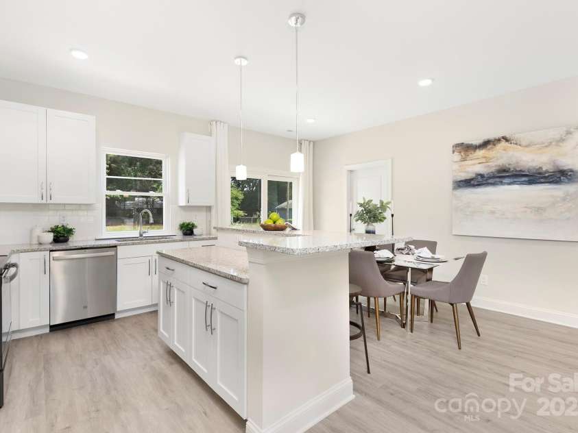 212 Queens Court, Gastonia, NC 28052.  MLS# CAR4264756, YatesRealty ID 24397. 