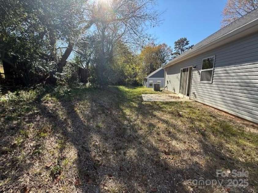 212 Queens Court, Gastonia, NC 28052.  MLS# CAR4319960, YatesRealty ID 24397. 