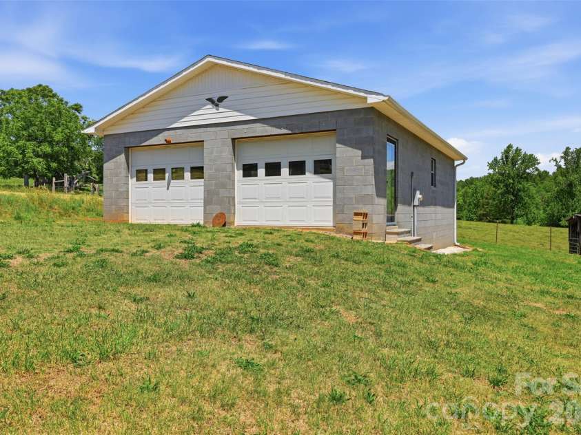 3600 Liledoun Road, Taylorsville, NC 28681.  MLS# CAR4375653, YatesRealty ID 24397. 