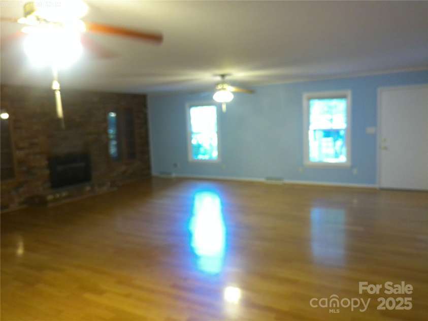 315 Terrace Place, Lincolnton, NC 28092.  MLS# CAR4272599, YatesRealty ID 24398. Livingroom