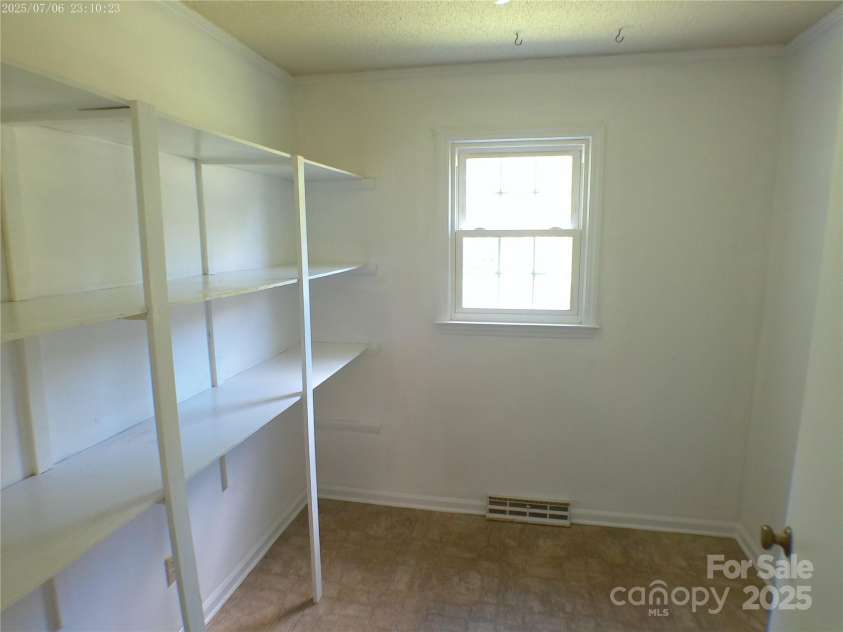315 Terrace Place, Lincolnton, NC 28092.  MLS# CAR4272599, YatesRealty ID 24398. Pantry