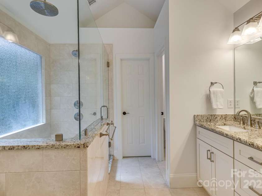 5051 Carillon Way, Charlotte, NC 28270.  MLS# CAR4275169, YatesRealty ID 24399. 