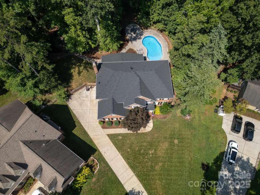 5051 Carillon Way, Charlotte, NC 28270.  MLS# CAR4275169, YatesRealty ID 24399. 