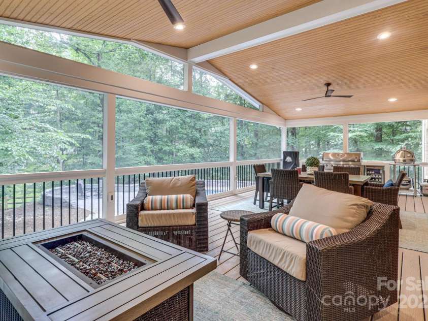 5051 Carillon Way, Charlotte, NC 28270.  MLS# CAR4275169, YatesRealty ID 24399. Lanai with spacious areas for entertaining