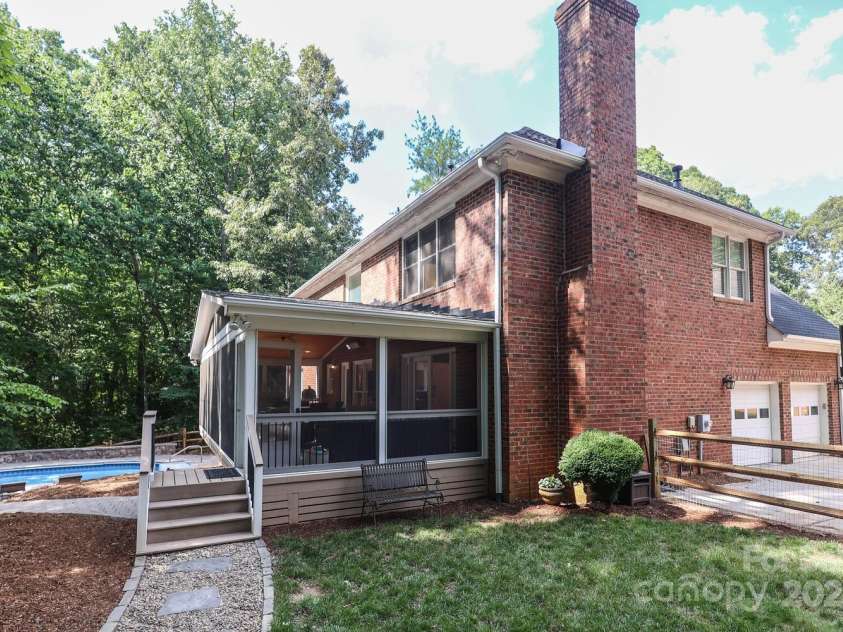 5051 Carillon Way, Charlotte, NC 28270.  MLS# CAR4275169, YatesRealty ID 24399. Side View