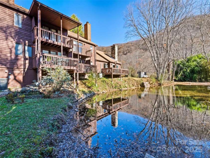 40 Meadows Lane, Maggie Valley, NC 28751.  MLS# CAR4201319, YatesRealty ID 244. 