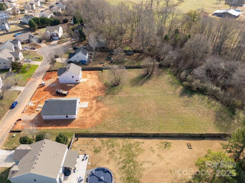 148 Longlea Drive, Clover, SC 29710.  MLS# CAR4329073, YatesRealty ID 2440. 