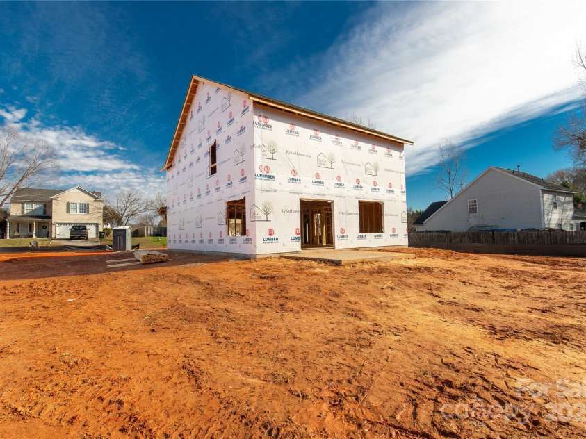 148 Longlea Drive, Clover, SC 29710.  MLS# CAR4329073, YatesRealty ID 2440. 