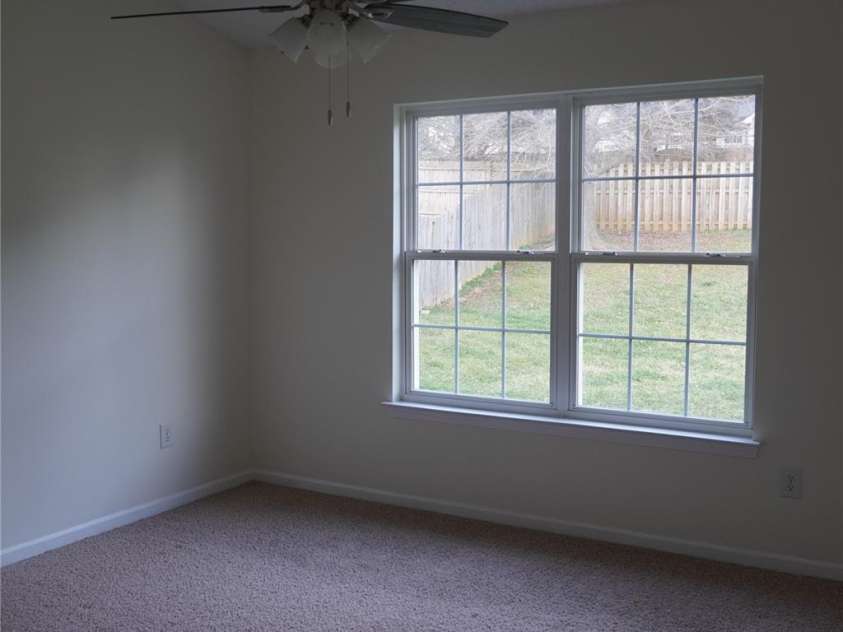 4718 Sahalee Lane, Charlotte, NC 28216.  MLS# CAR4226344, YatesRealty ID 2440. 