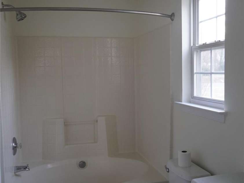 4718 Sahalee Lane, Charlotte, NC 28216.  MLS# CAR4226344, YatesRealty ID 2440. 