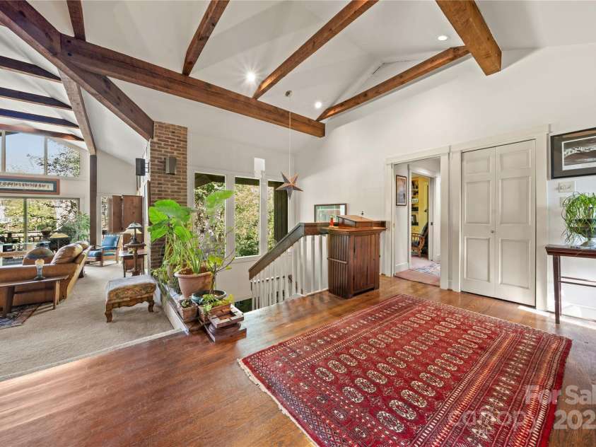 32 Fairway Ridge, Lake Wylie, SC 29710.  MLS# CAR4234343, YatesRealty ID 24400. View great room & staircase from entrance