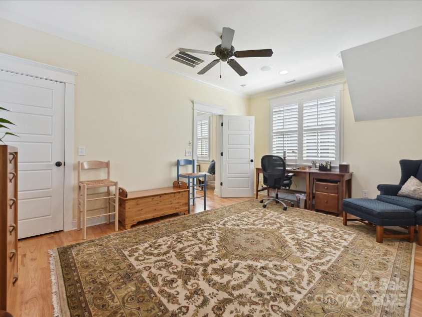 332 Delburg Street, Davidson, NC 28036.  MLS# CAR4255329, YatesRealty ID 24401. Bedroom