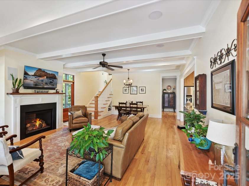 332 Delburg Street, Davidson, NC 28036.  MLS# CAR4255329, YatesRealty ID 24401. Entrance