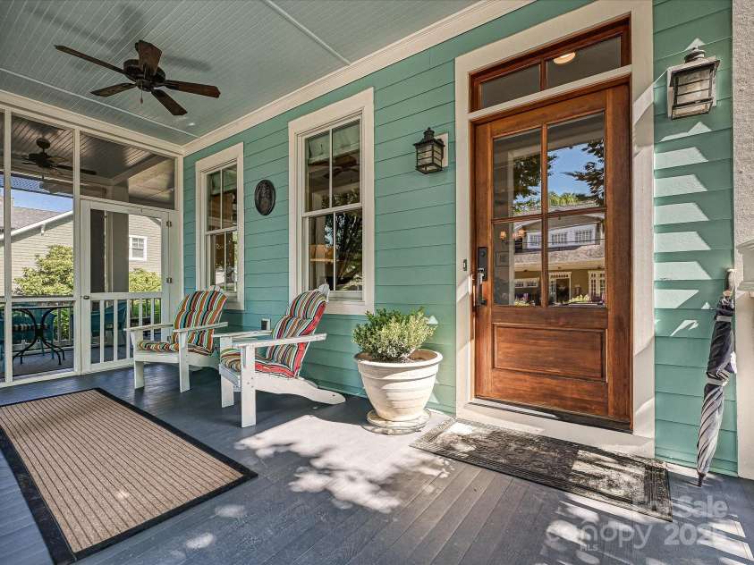 332 Delburg Street, Davidson, NC 28036.  MLS# CAR4255329, YatesRealty ID 24401. Front Porch