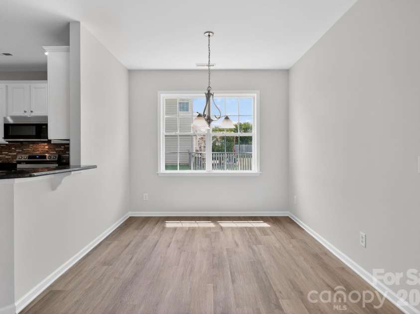8915 Merrie Rose Avenue, Charlotte, NC 28213.  MLS# CAR4380976, YatesRealty ID 24401. 