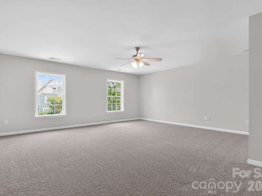 8915 Merrie Rose Avenue, Charlotte, NC 28213.  MLS# CAR4380976, YatesRealty ID 24401. 