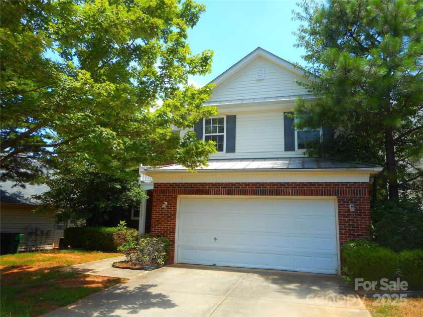 15321 Superior Street, Charlotte, NC 28273.  MLS# CAR4277934, YatesRealty ID 24402. 