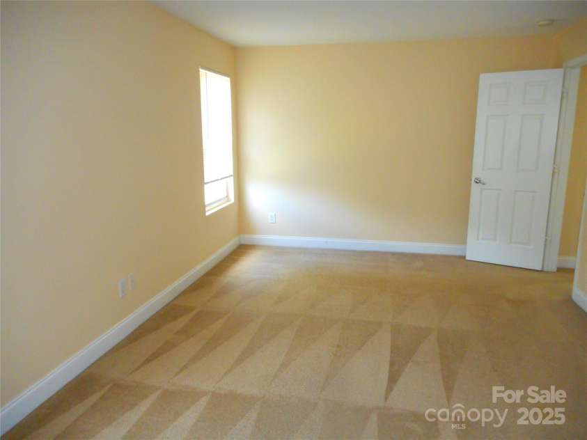 15321 Superior Street, Charlotte, NC 28273.  MLS# CAR4277934, YatesRealty ID 24402. 