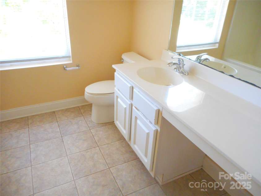 15321 Superior Street, Charlotte, NC 28273.  MLS# CAR4277934, YatesRealty ID 24402. 