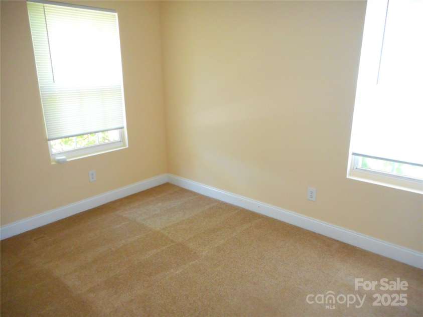15321 Superior Street, Charlotte, NC 28273.  MLS# CAR4277934, YatesRealty ID 24402. 