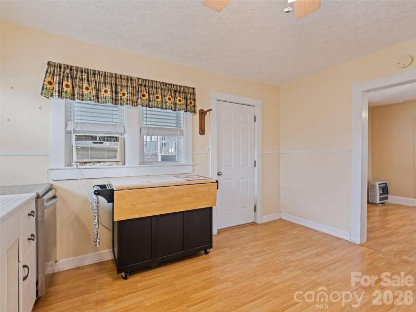 821 Main Street, Canton, NC 28716.  MLS# CAR4371567, YatesRealty ID 24402. 