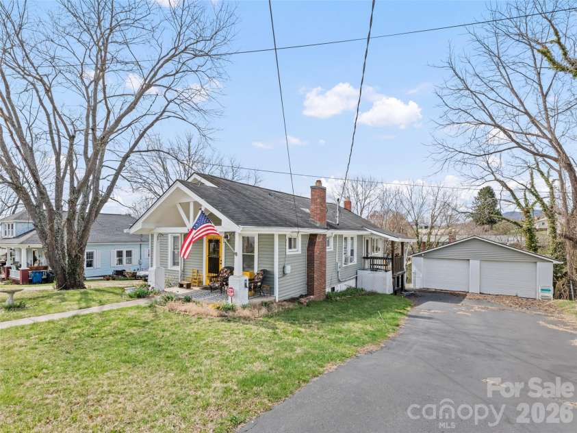 821 Main Street, Canton, NC 28716.  MLS# CAR4371567, YatesRealty ID 24402. 