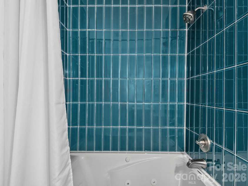 200 Water Leaf Drive, Weaverville, NC 28787.  MLS# CAR4374801, YatesRealty ID 24403. Gorgeous Tiled Bath 