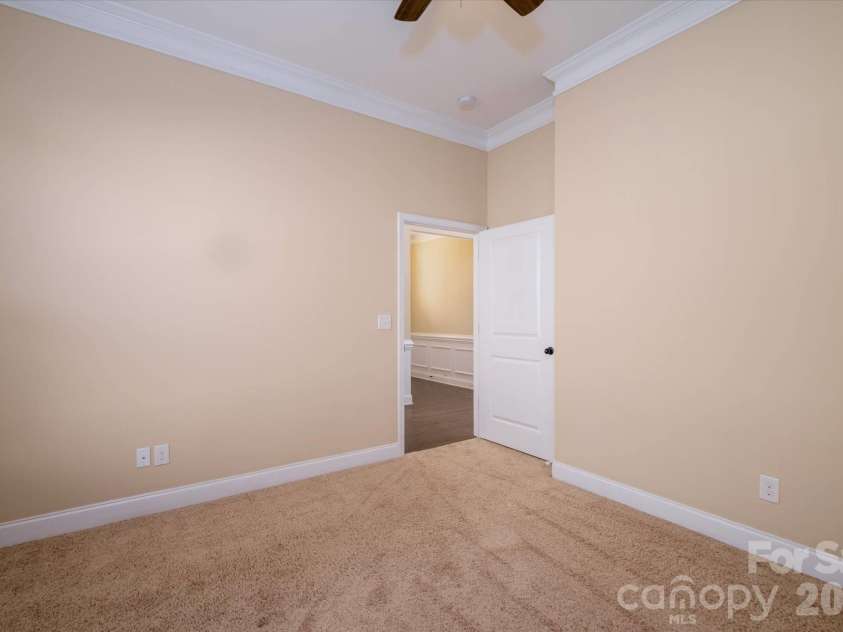 5004 Star Hill Lane, Charlotte, NC 28214.  MLS# CAR4369073, YatesRealty ID 24404. Bedroom 3