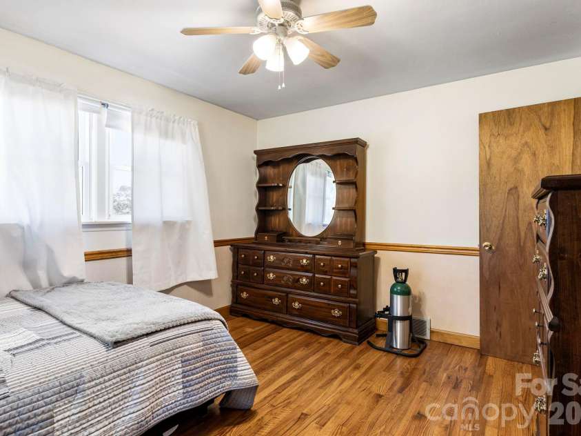 18 Hilda Lane, Mills River, NC 28759.  MLS# CAR4376223, YatesRealty ID 24406. 