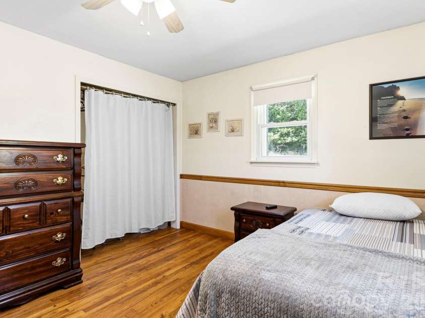 18 Hilda Lane, Mills River, NC 28759.  MLS# CAR4376223, YatesRealty ID 24406. 