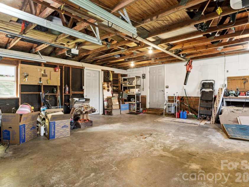 18 Hilda Lane, Mills River, NC 28759.  MLS# CAR4376223, YatesRealty ID 24406. 