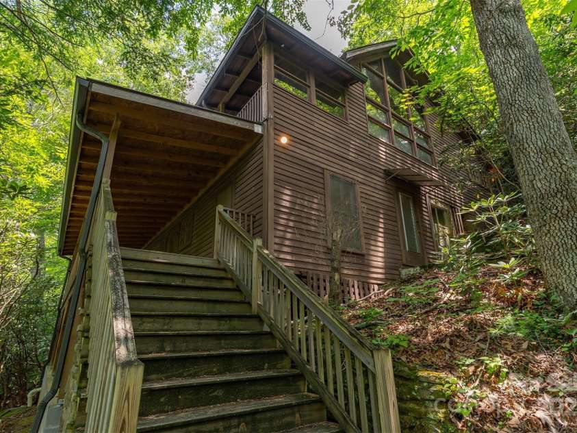 408 South Carolina Terrace, Montreat, NC 28757.  MLS# CAR4277400, YatesRealty ID 24406. 