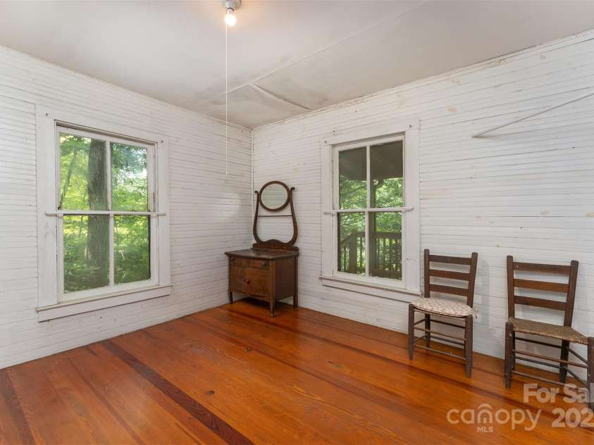 408 South Carolina Terrace, Montreat, NC 28757.  MLS# CAR4277400, YatesRealty ID 24406. 