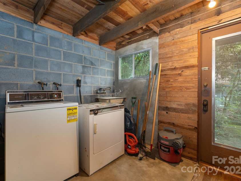 408 South Carolina Terrace, Montreat, NC 28757.  MLS# CAR4277400, YatesRealty ID 24406. 