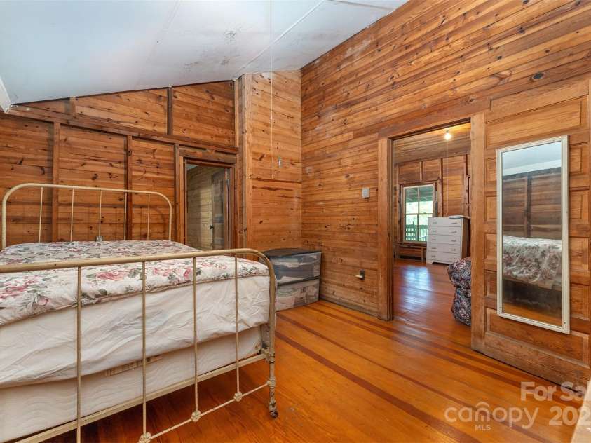 408 South Carolina Terrace, Montreat, NC 28757.  MLS# CAR4277400, YatesRealty ID 24406. 